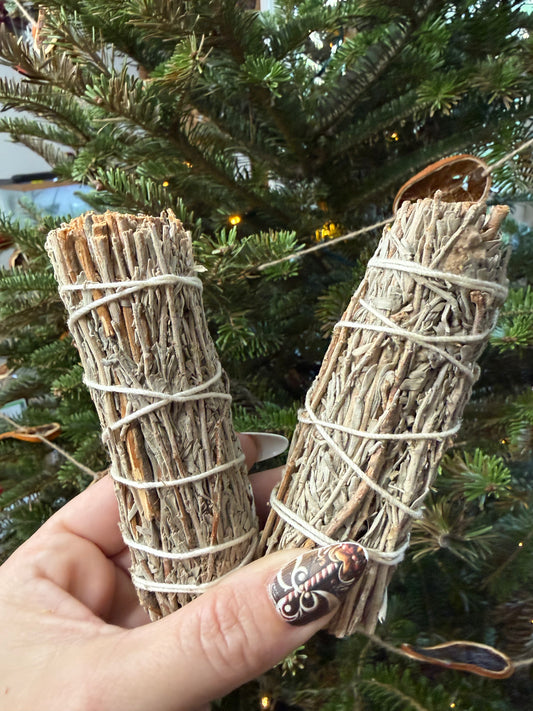 🌿 Blue Sage Bundles — A Gentle Smoke, A Sacred Shift